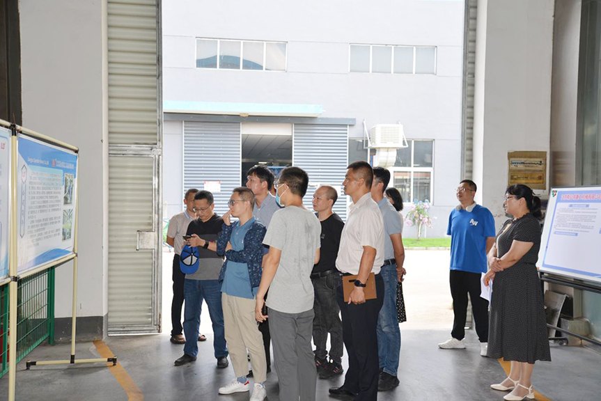 Science and technology town mayor delegation inspected and observed Speed Heavy Industry 1